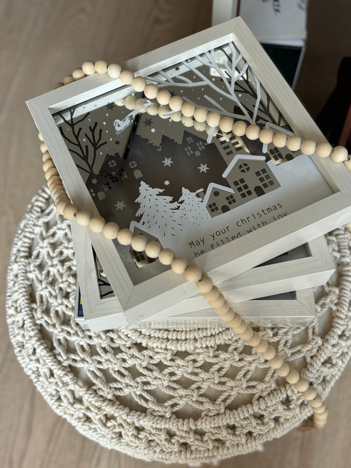 WHITE WITH SILVER LIGHTENING FRAMES