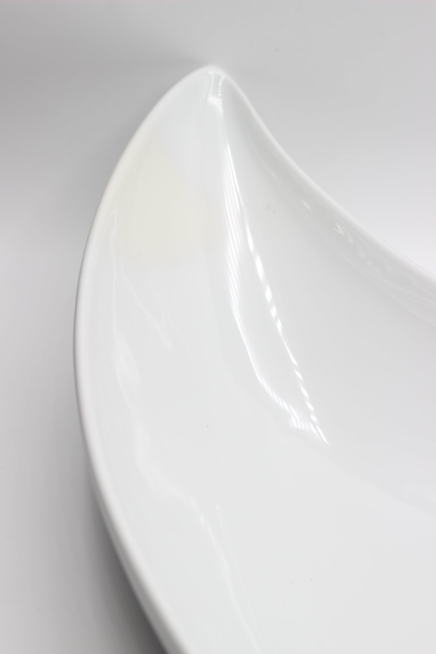 White Deep S Shaped Serving Plate