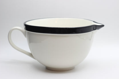 White With Black Rim Baking Bowl