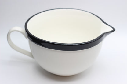 White With Black Rim Baking Bowl