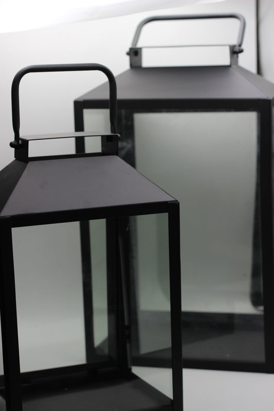 Set of 2 Black Metal Lanterns